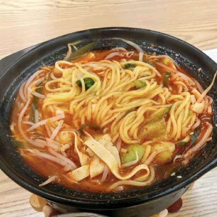 雅彤米线店