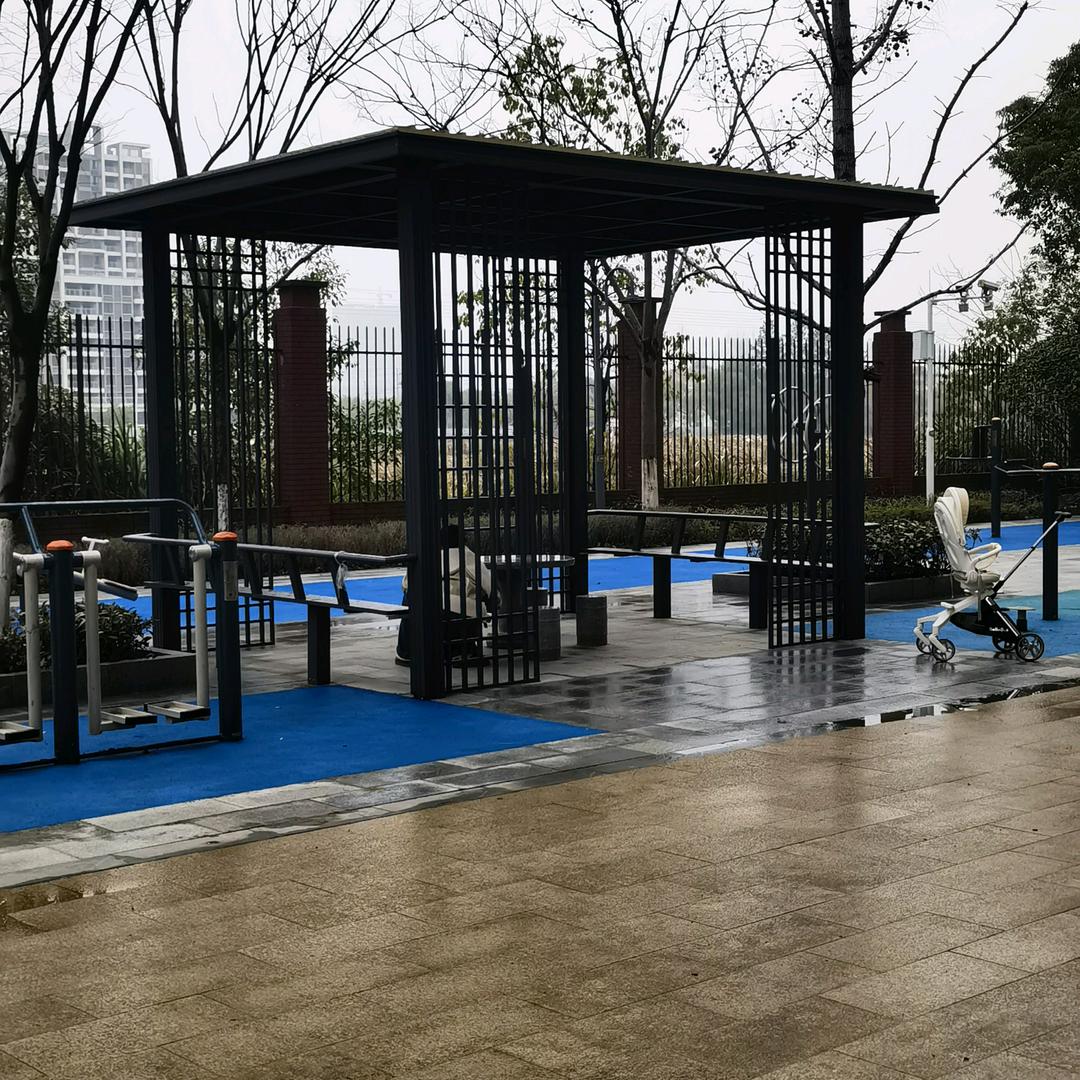 沉默无言