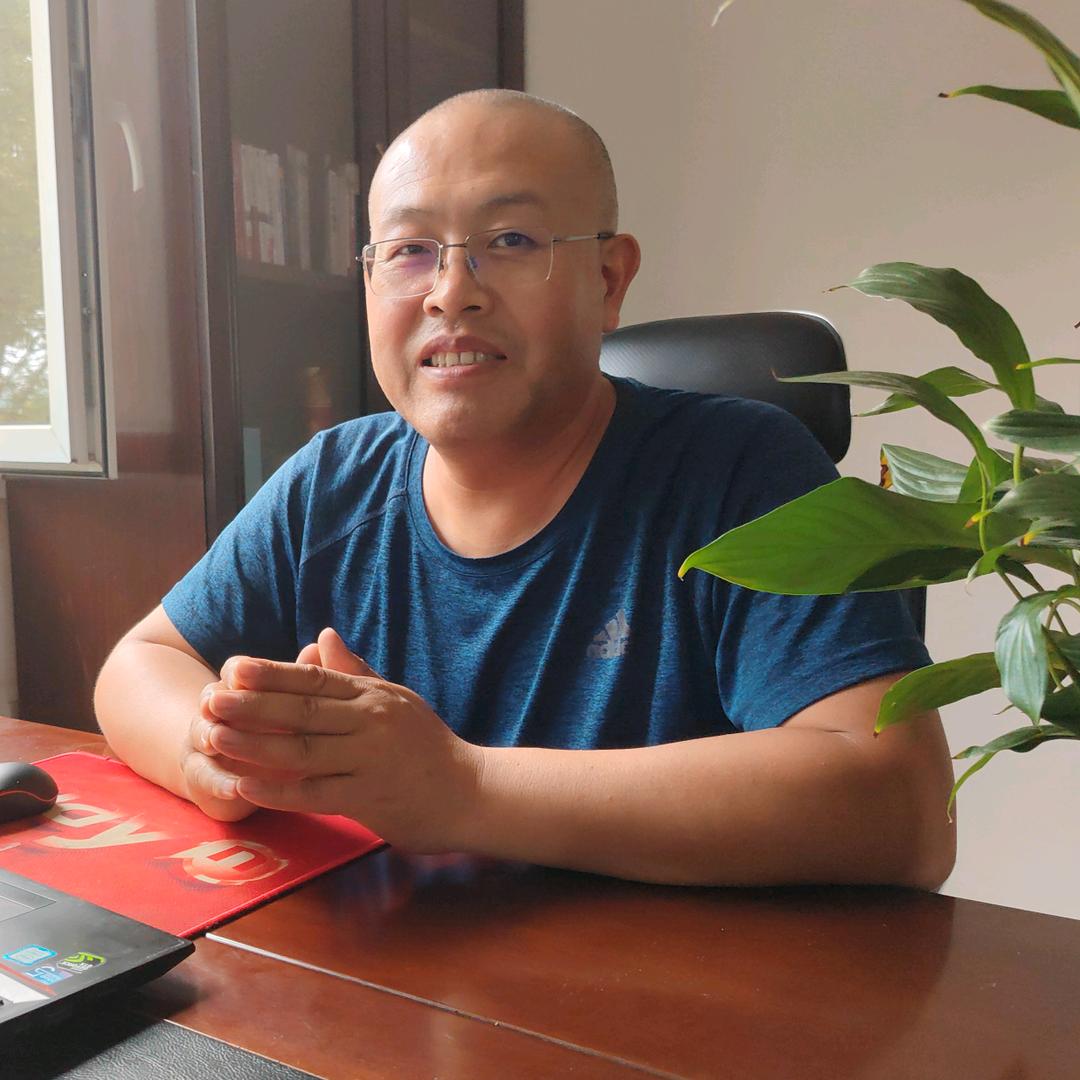 做焊接机器人的推车手