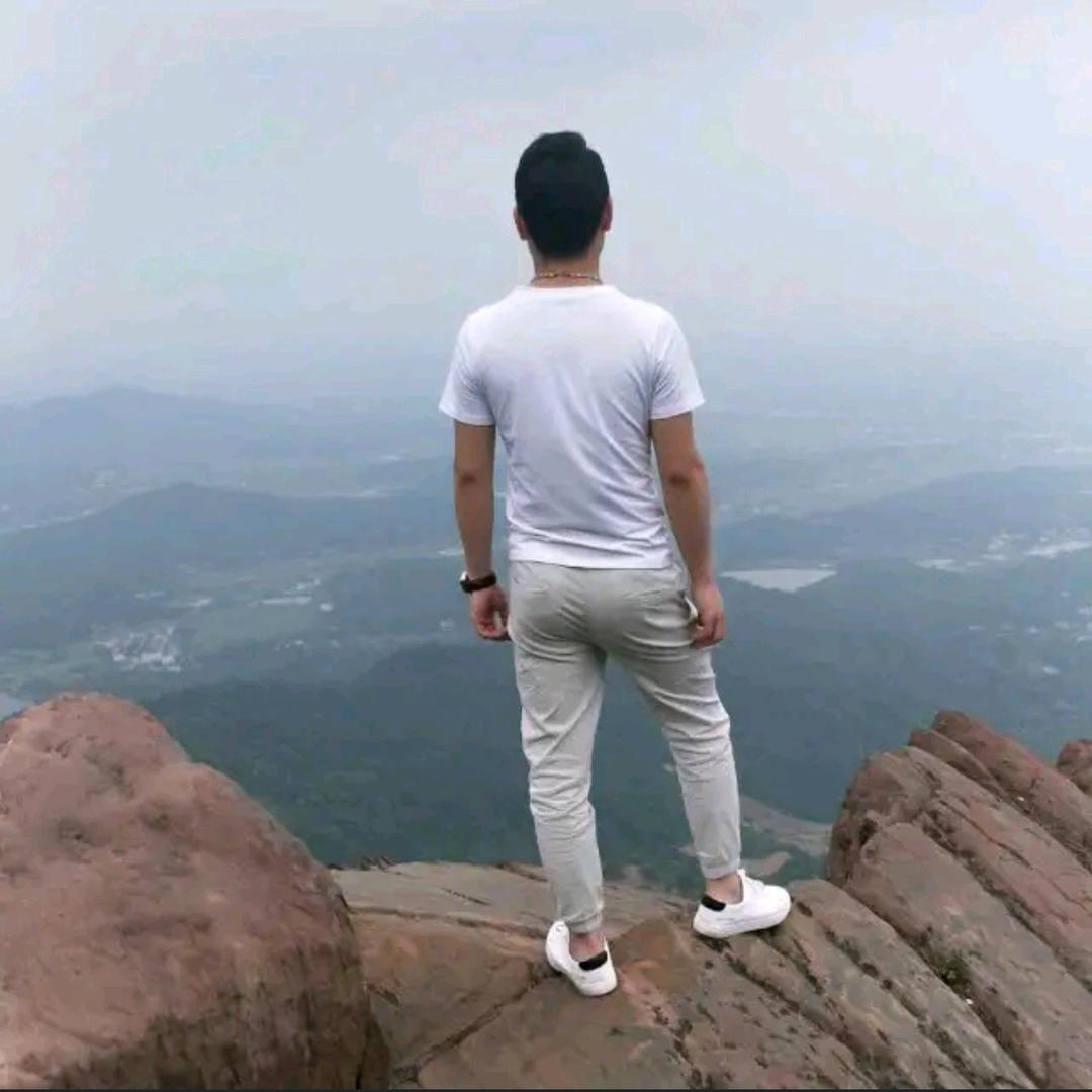 震哥哥