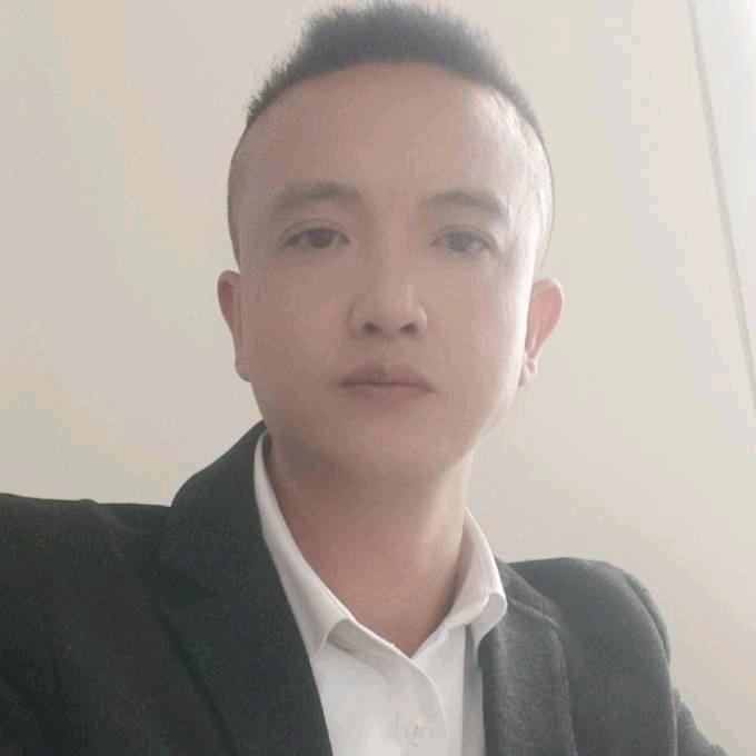 @荣欣栾教练