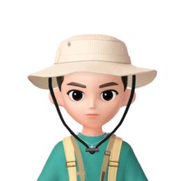 在朱家川边徘徊的猫蛋儿