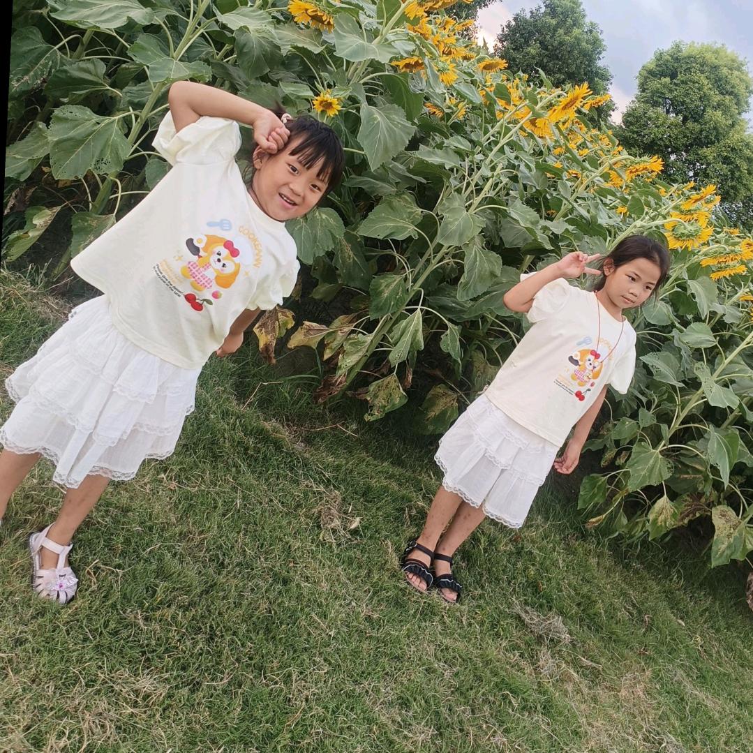 🇨🇳:晴空万里呐 😏依稀😏依稀