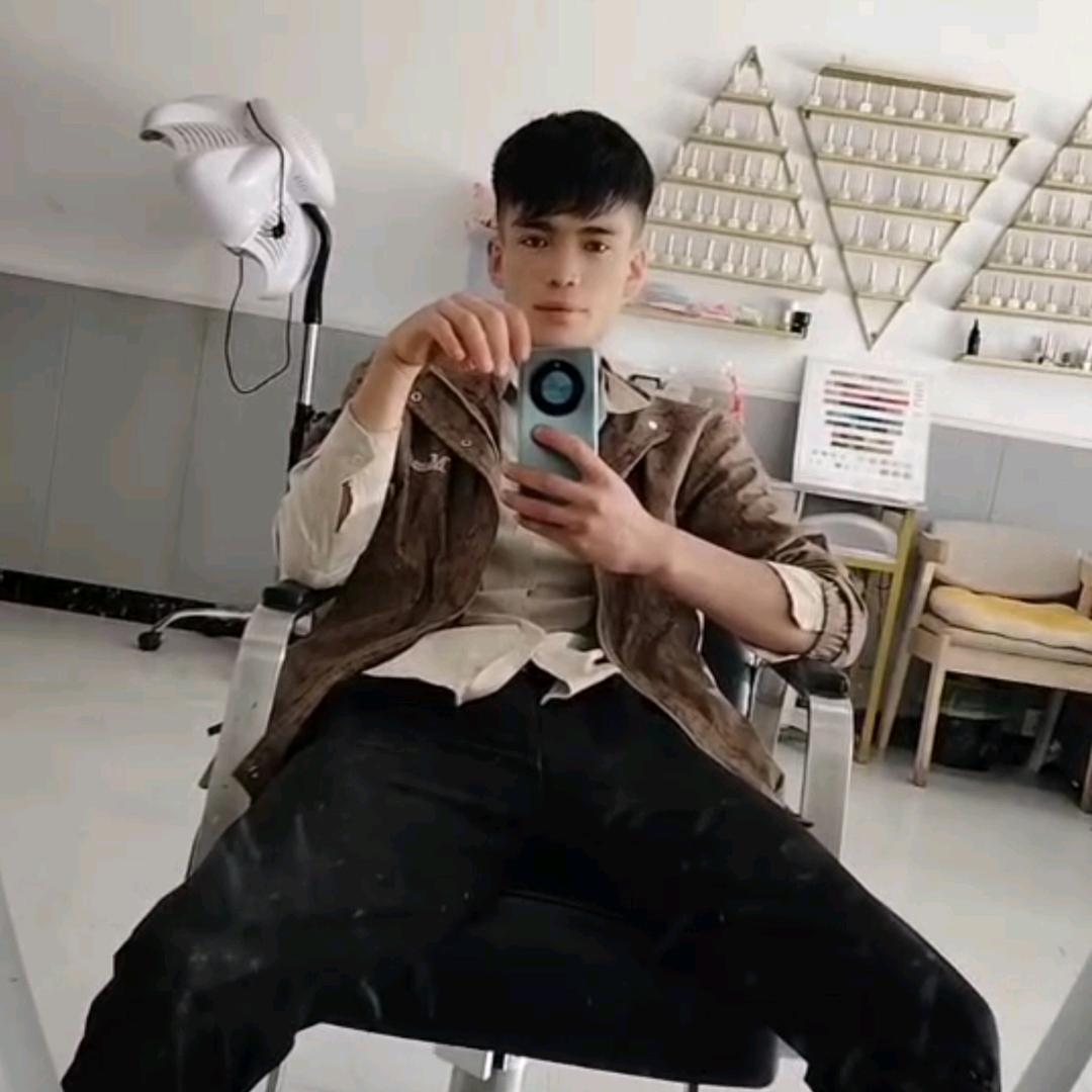 《别在凌晨心动》