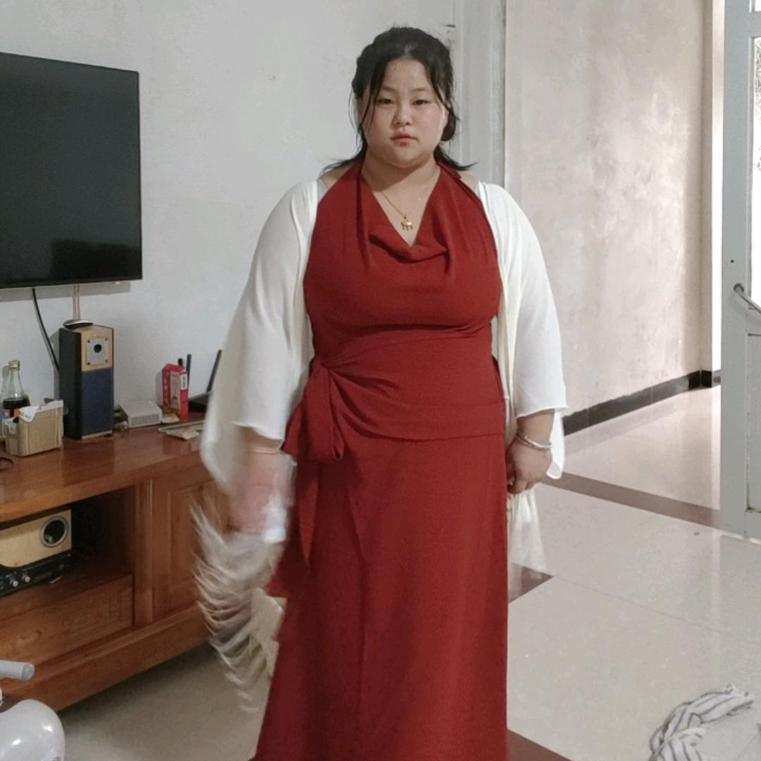 丽丽爱跳舞