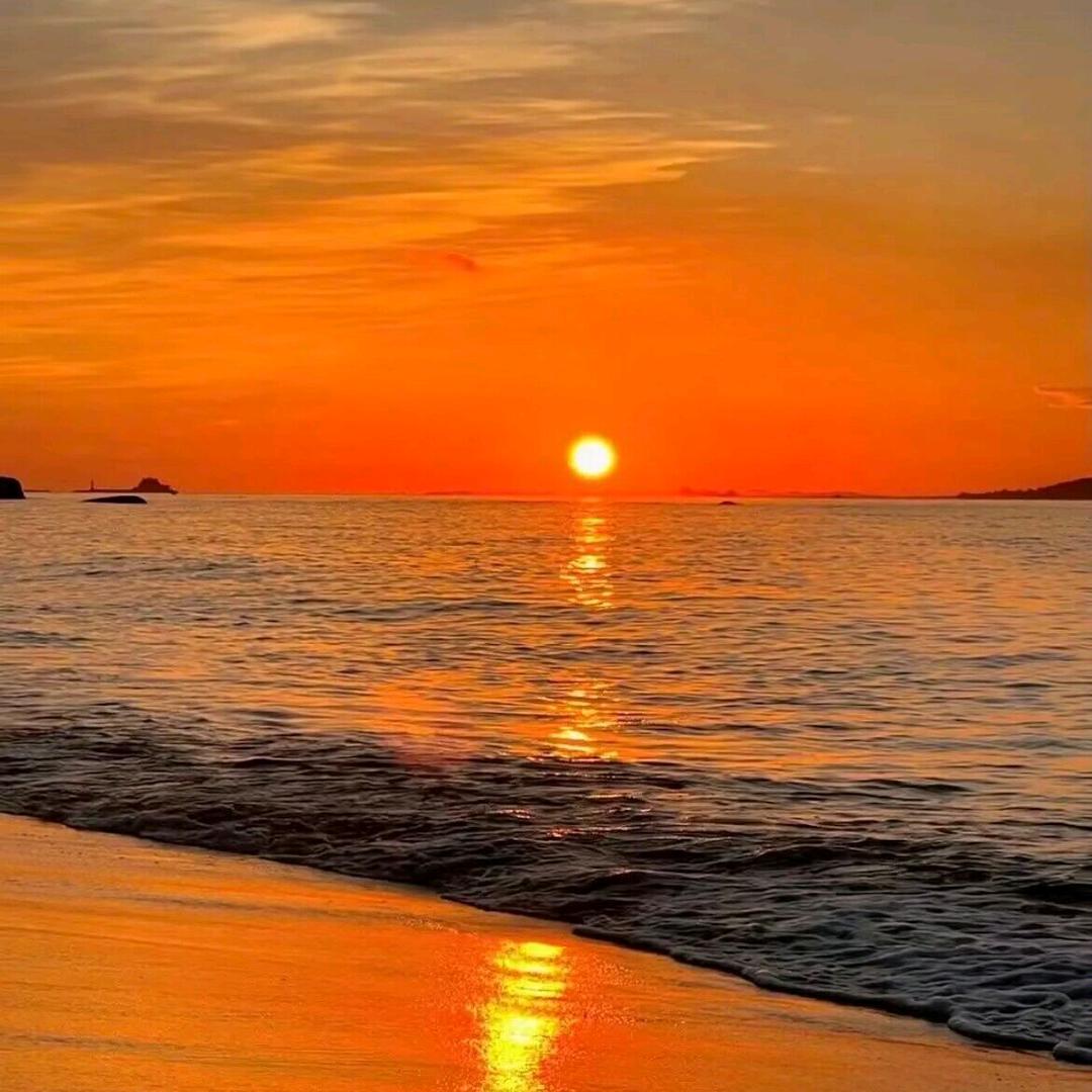 轻舟已过万重山.