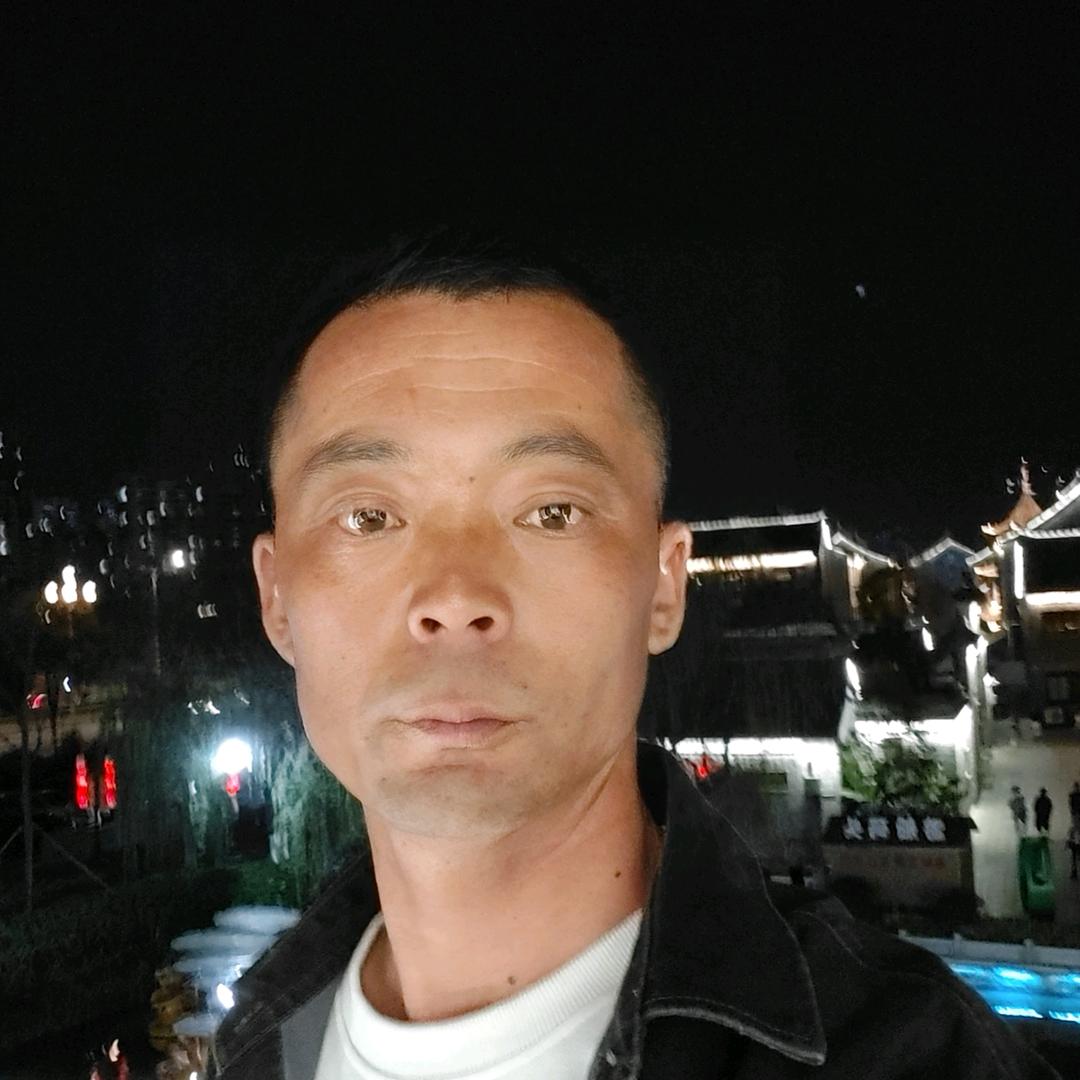 专业打屋面板