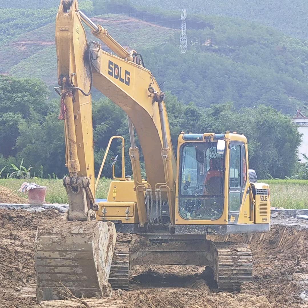 小秦大中小挖机出租