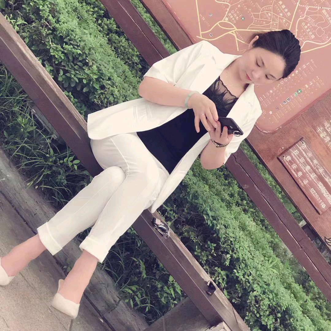鑫依嘉服饰商行