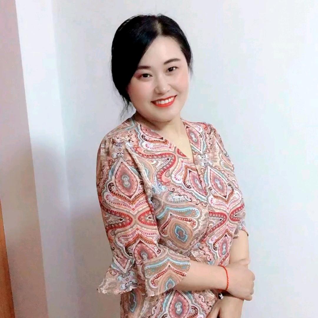 快乐小琴儿💕