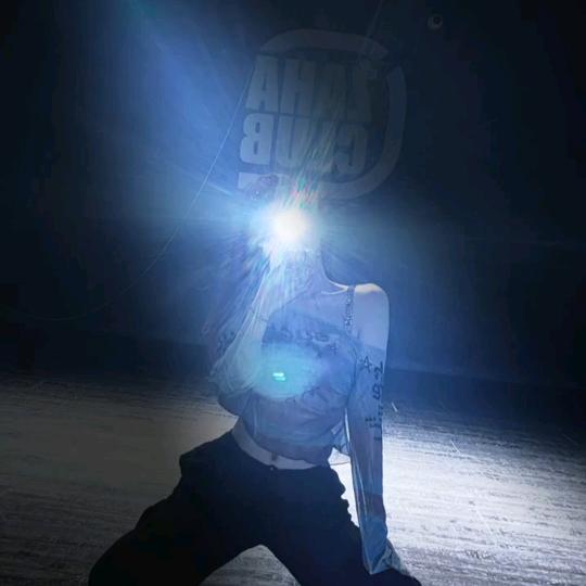 Tiᴗngᥫᩣ༠°🏍️