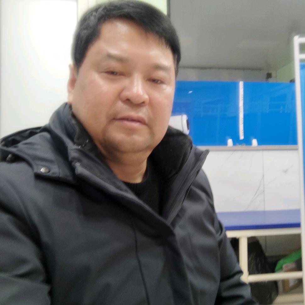 雷尔
