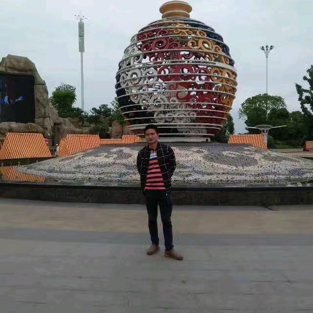 石膏线集成吊顶。