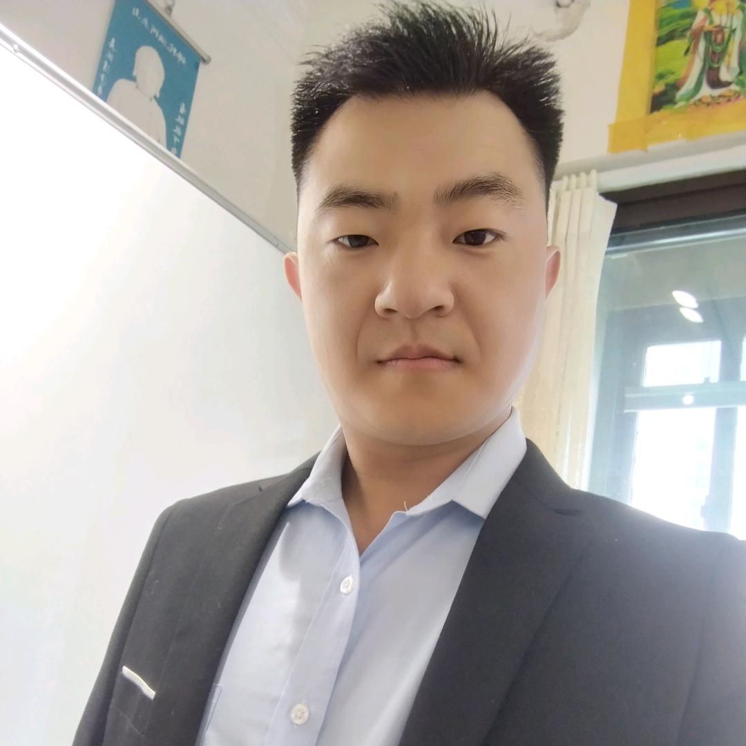 出门在外的小哥哥