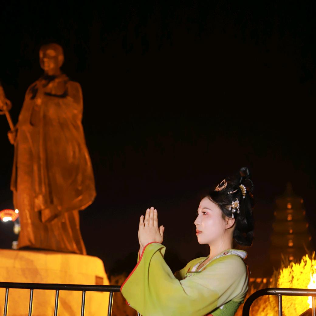 女王毕夏