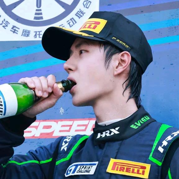 啵啵最爱吃香菜