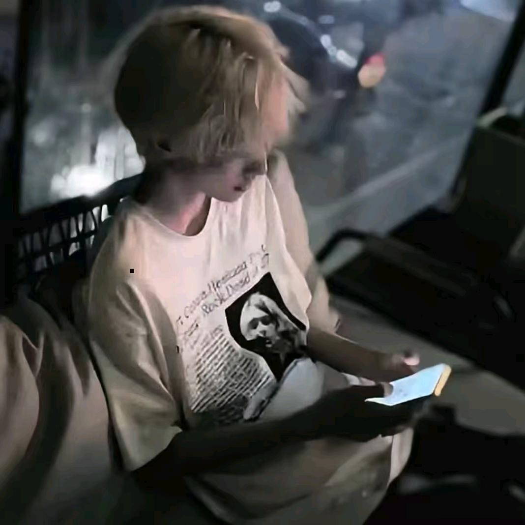 GGBond（生日11.24）