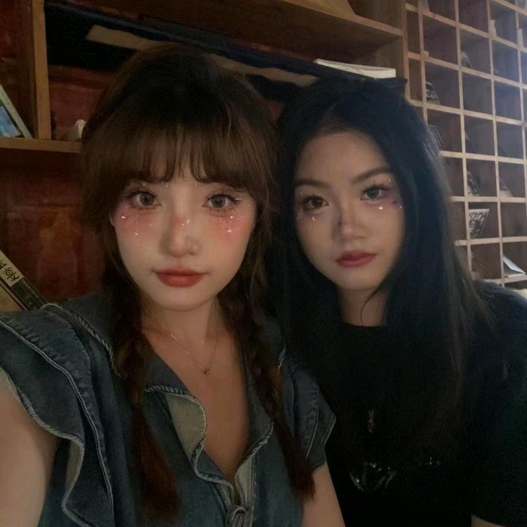 英💋