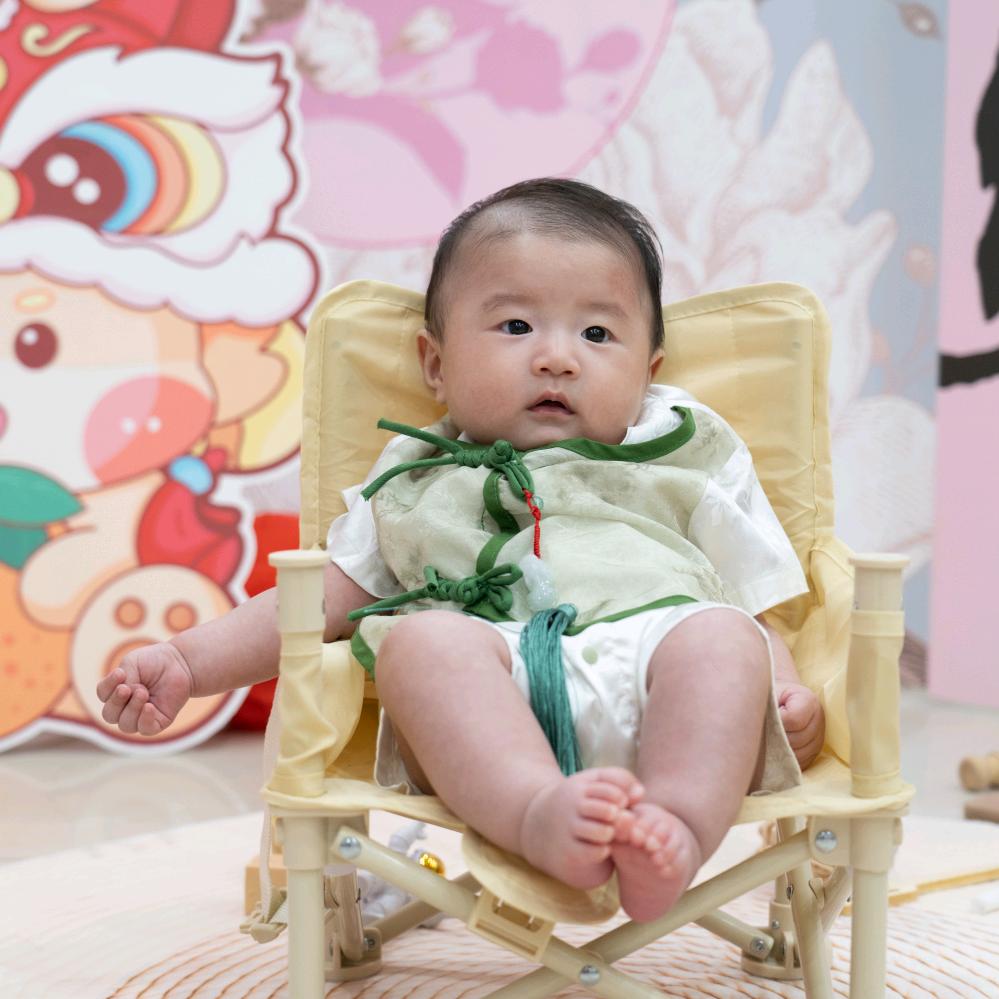 闲云野鹤，盧樑斌