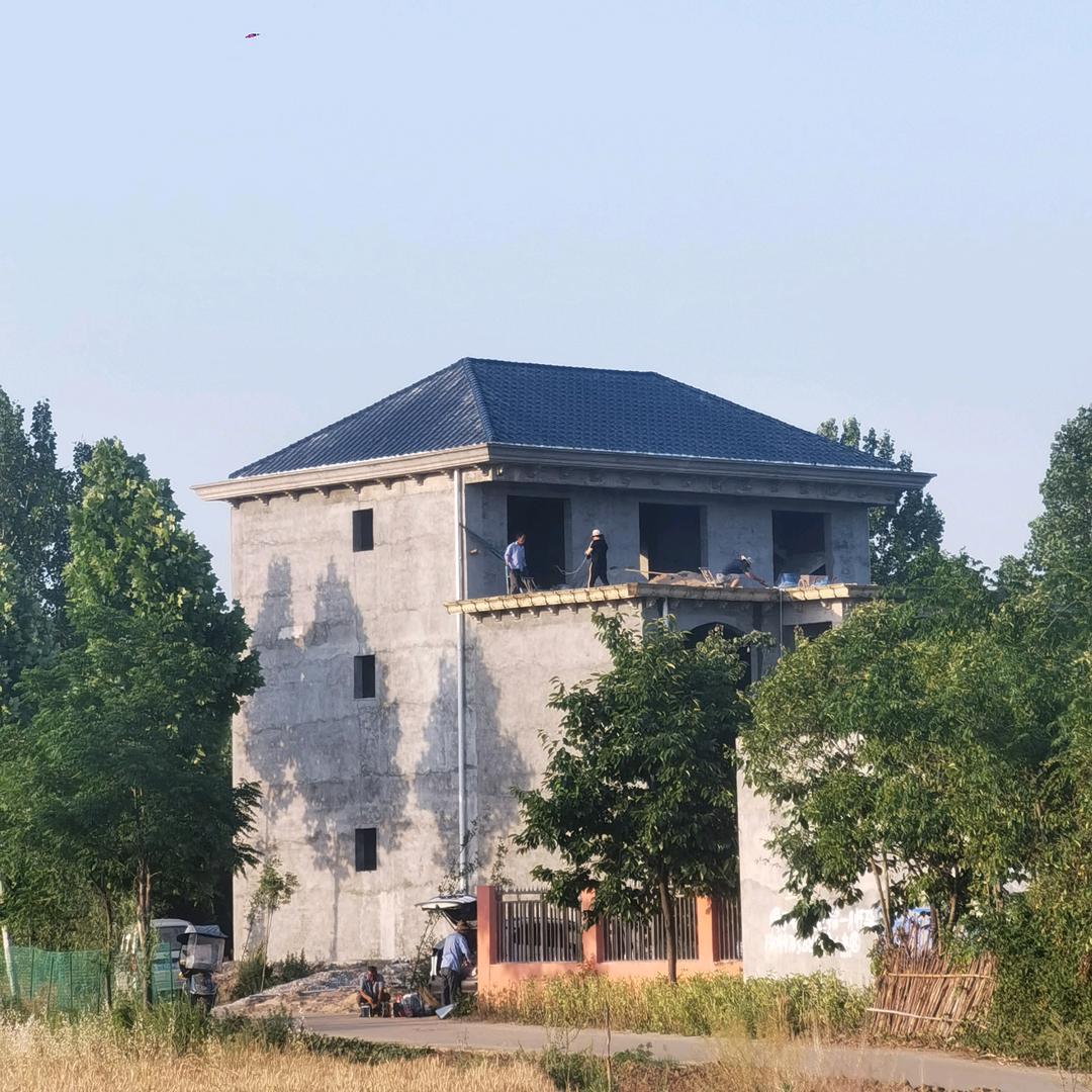 南阳宏盛琉璃瓦安装