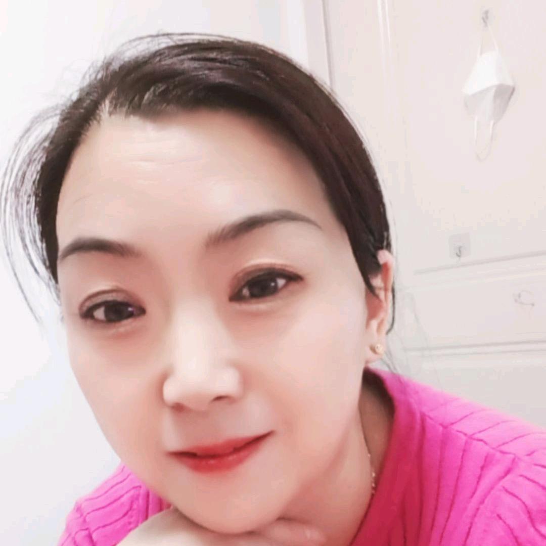 笑笑呀