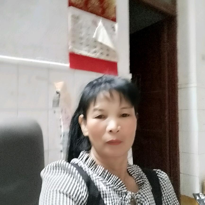 彩英