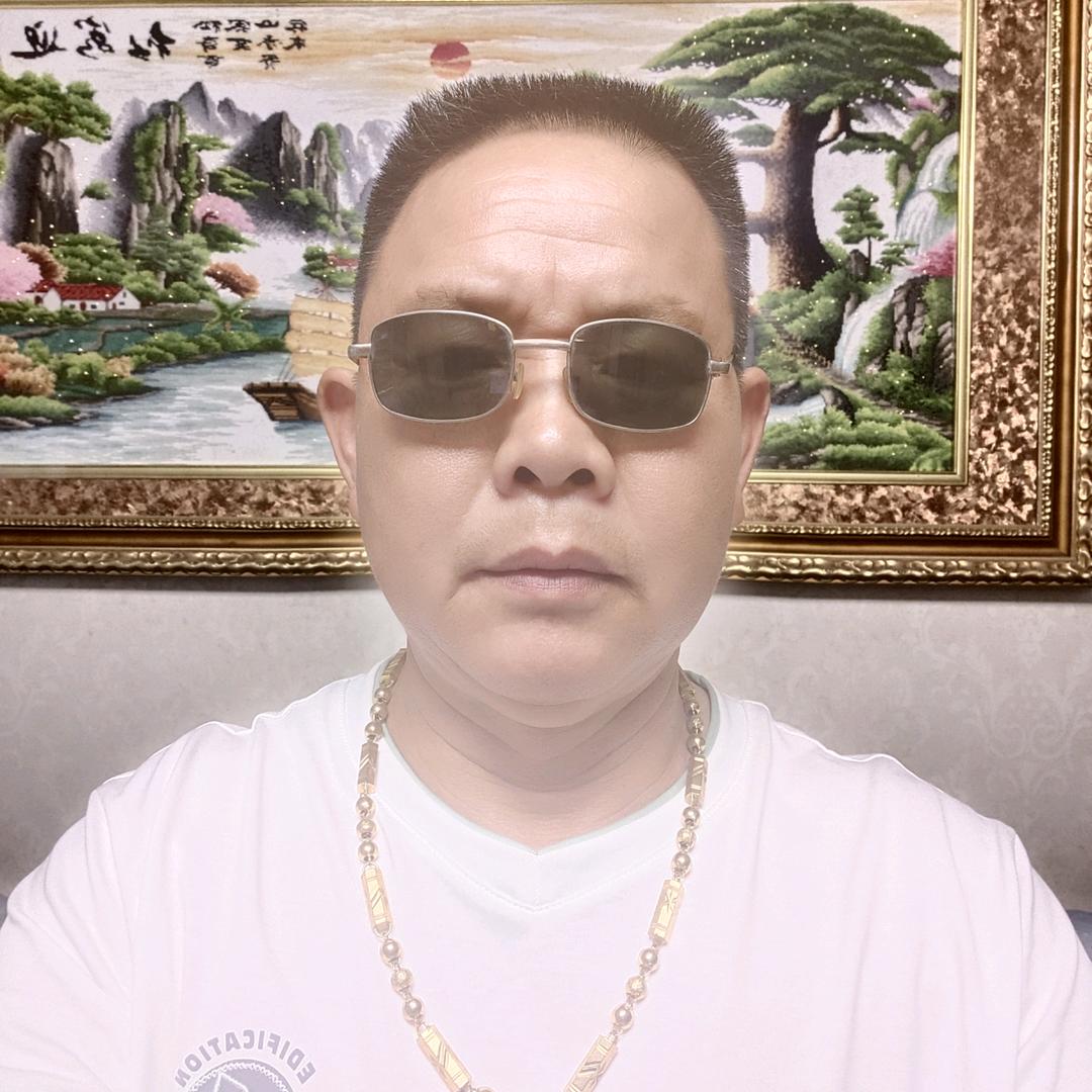 重庆开州六零后辉哥