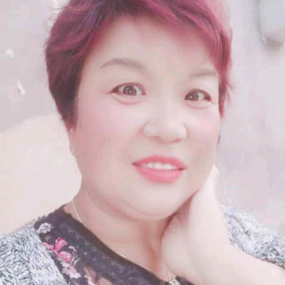 70年。。。。。。 牛姐姐