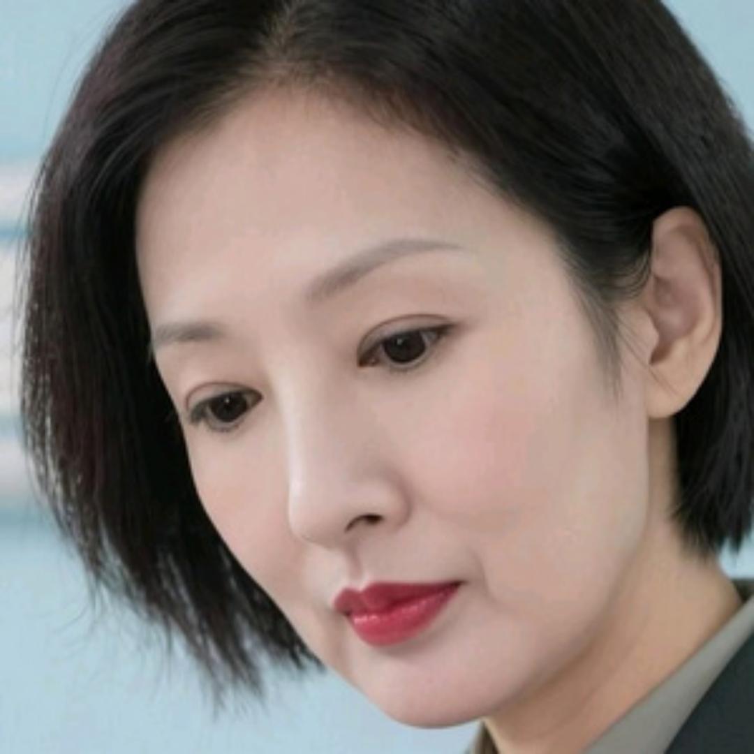 女人不服输勇敢面对加努力加真实自己