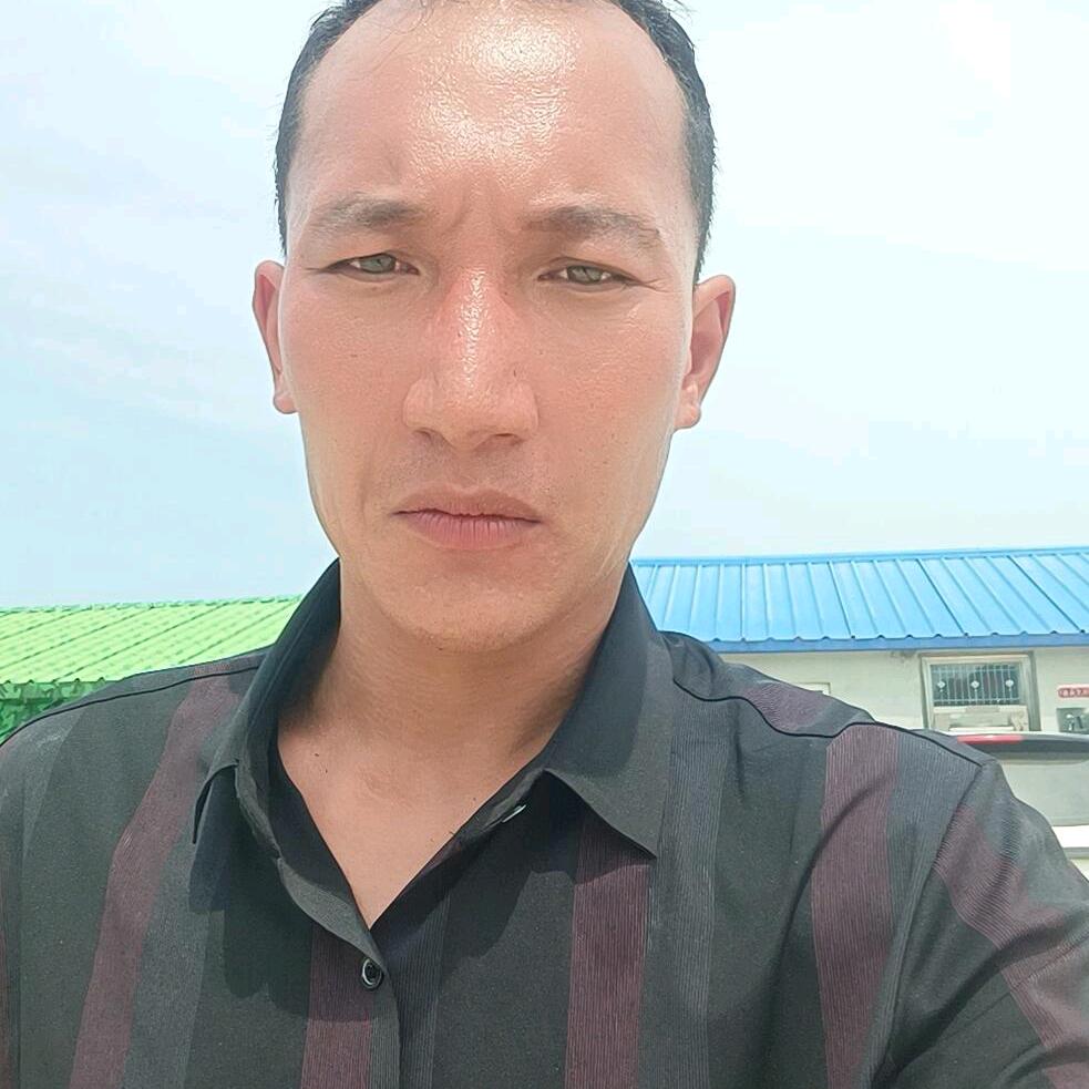 嗨，我是张队长