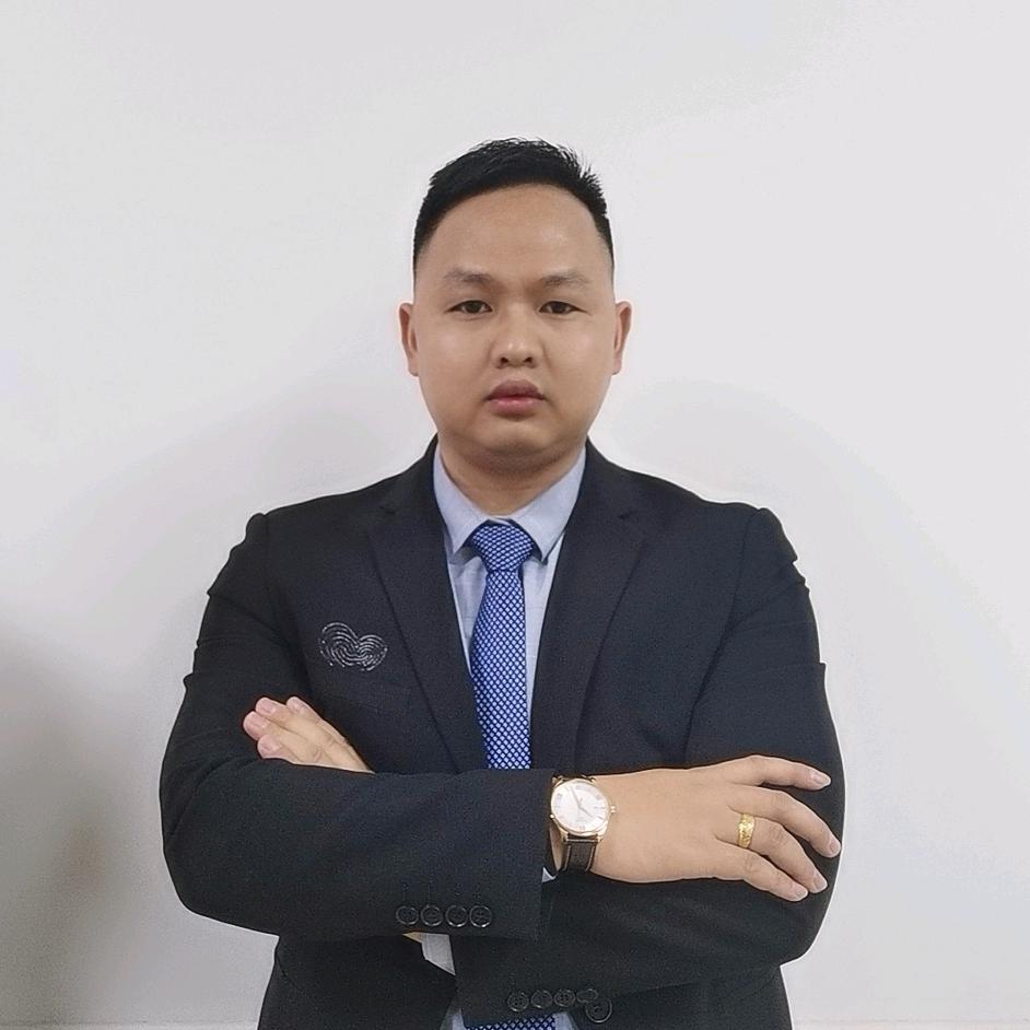 房产经纪人彭少