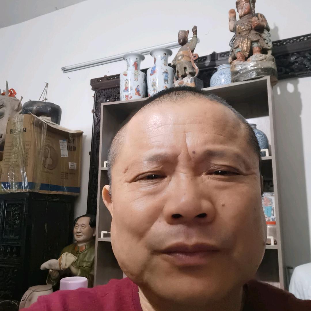李桂平，常德市大河街古玩城D103A