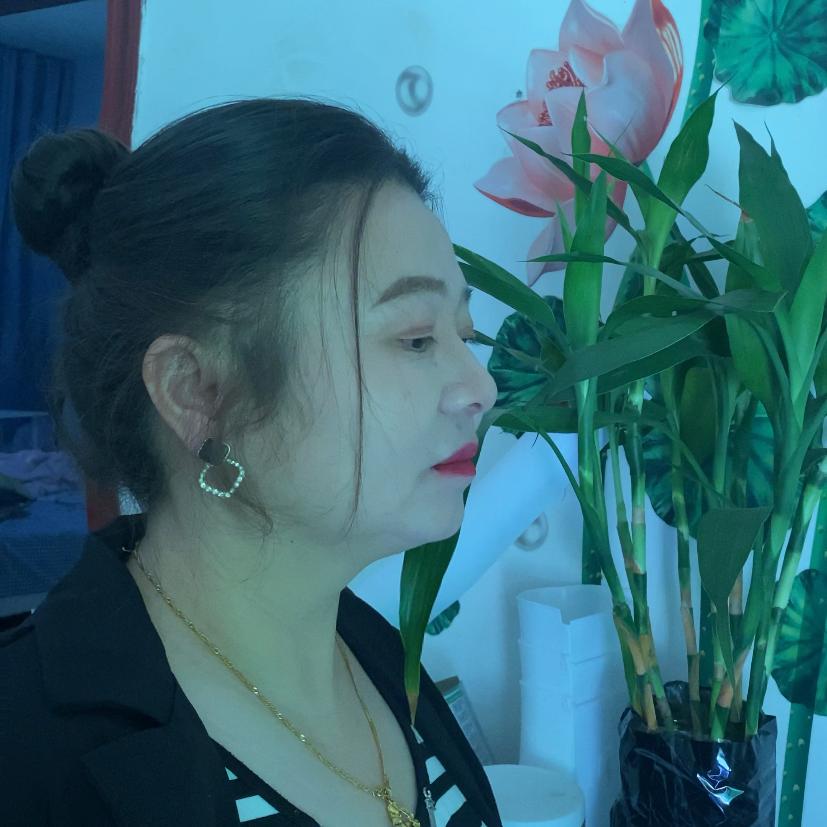 爱唱歌的妞