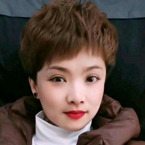 可依（爱好越剧）