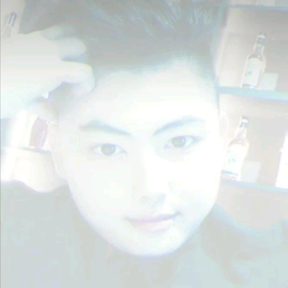 订台找酒吧小星