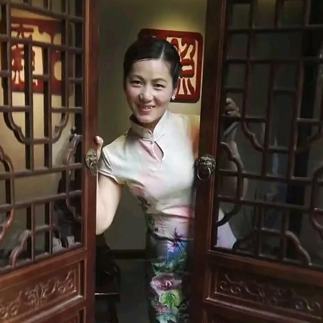 卖中央空调的琴姐