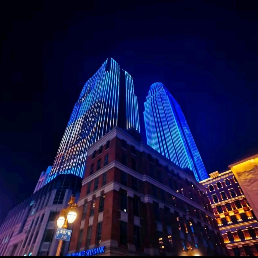 商场运动大牌18