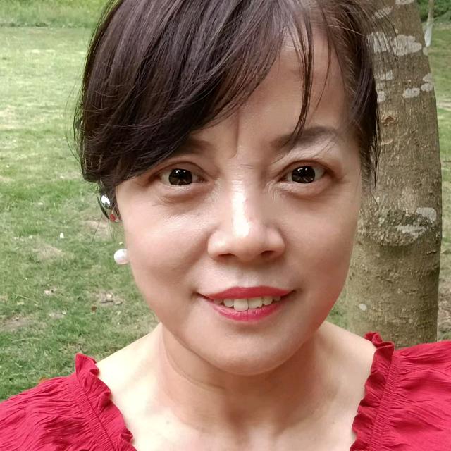 做家政的霞姐