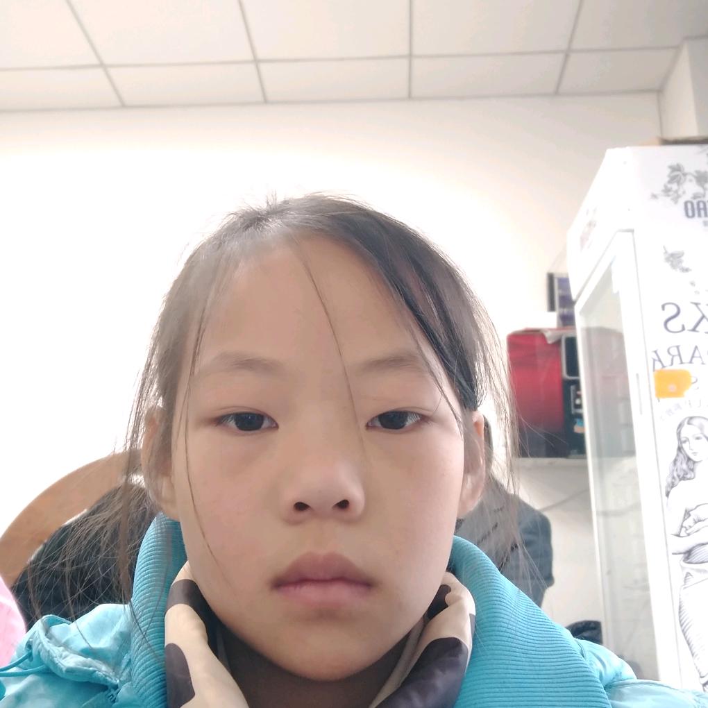 陈梓怡头像