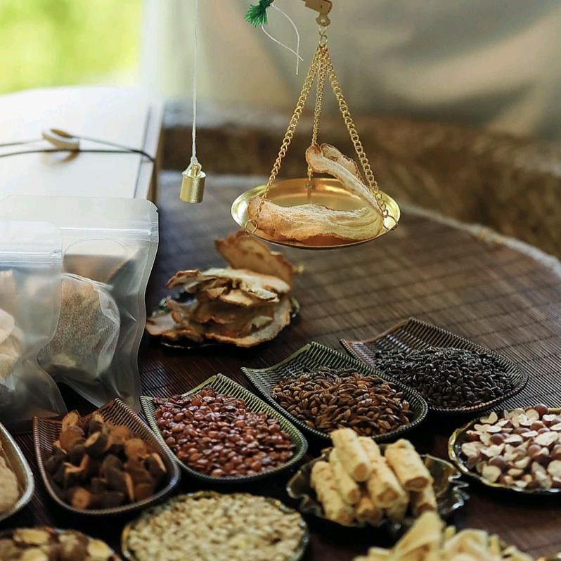 月阁商贸创意精品店