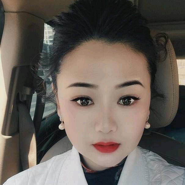 这妞很哇塞