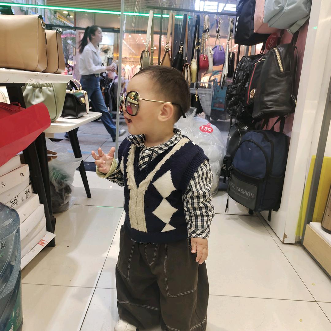 此爱为玲《拒绝连赞，连赞拉黑》