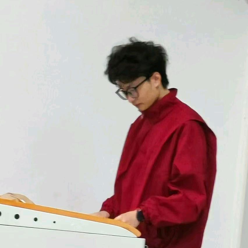 吃lev辣条.