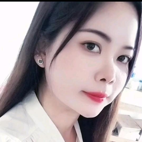 老挝女孩喜欢大叔