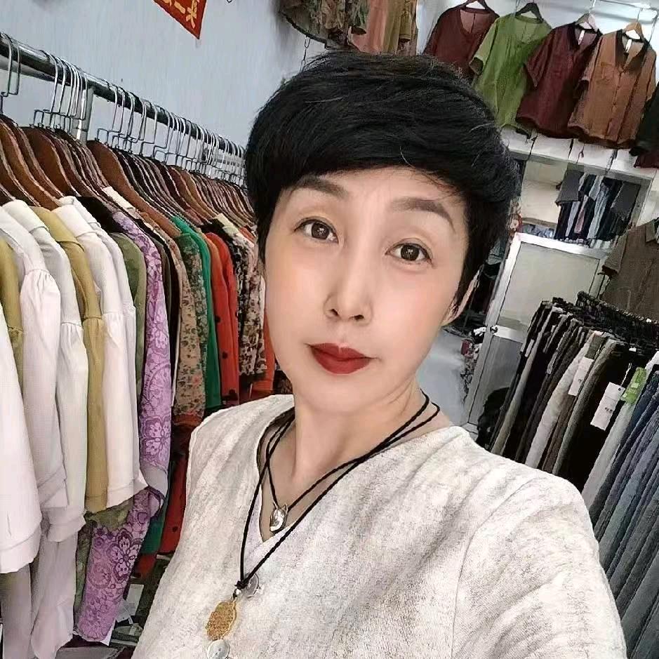 七妹服饰，男装女装集合店
