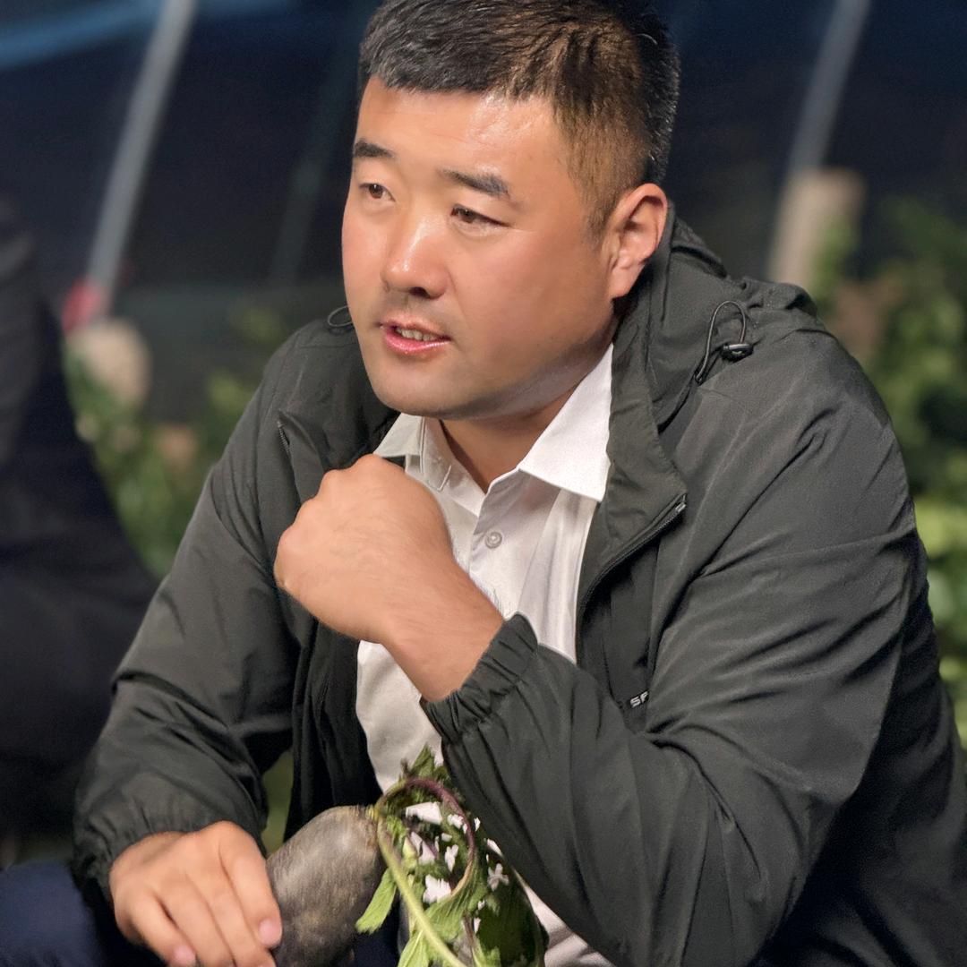 孙书记直播助农兴村