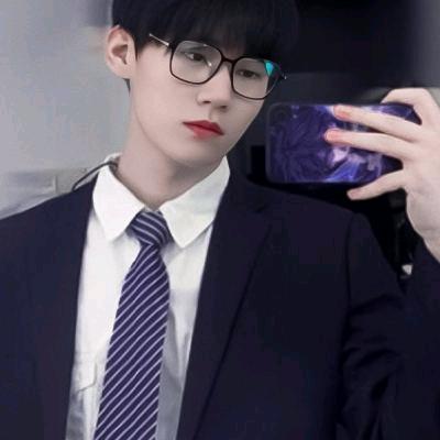 网不红军哥哥