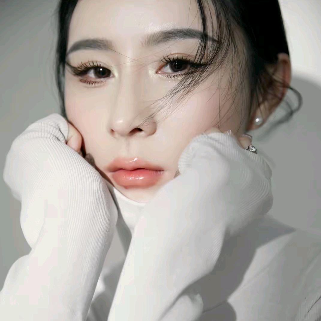 焦思文～精品穿搭女装