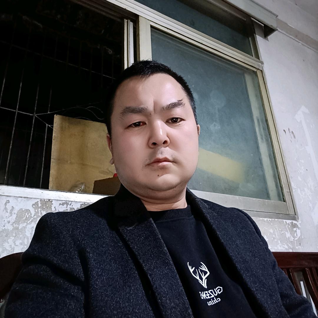 聋子听见哑巴说瞎子看见鬼