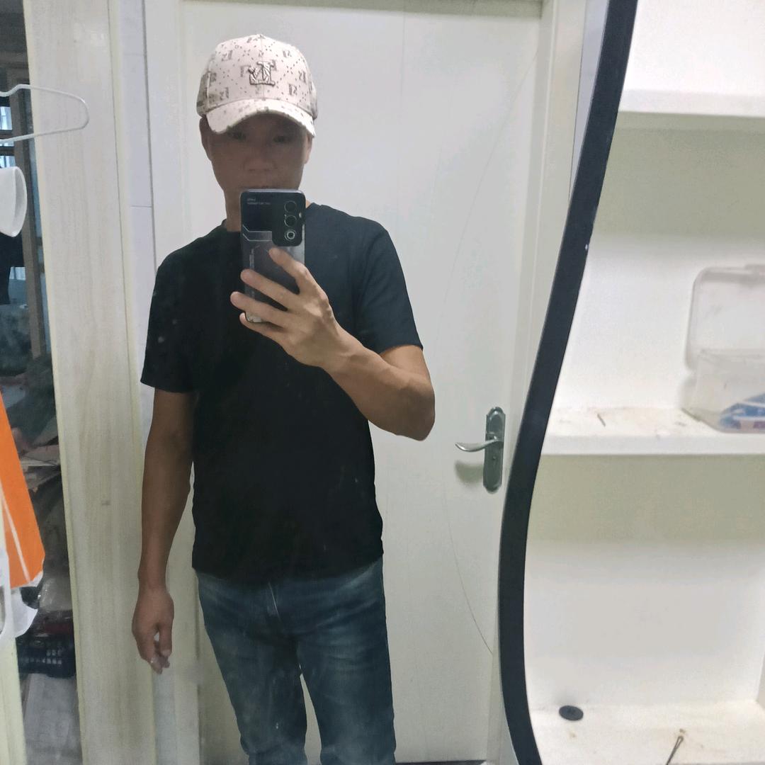伟伟